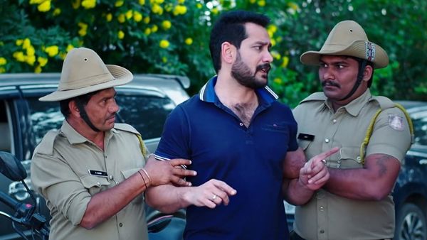 నీ అంతు చూస్తా మోనిత