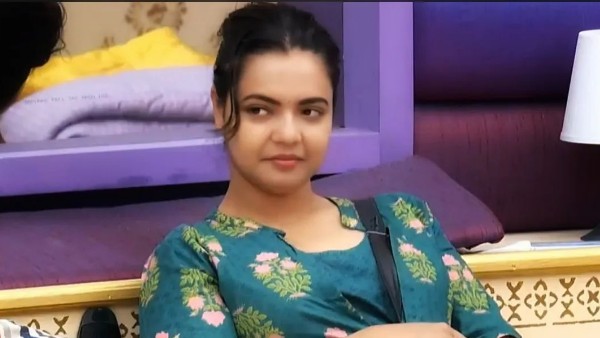 మెరినా రెమ్యునరేషన్