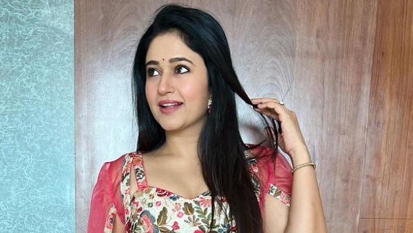 సినిమాలకు దూరం.. లవర్‌తో