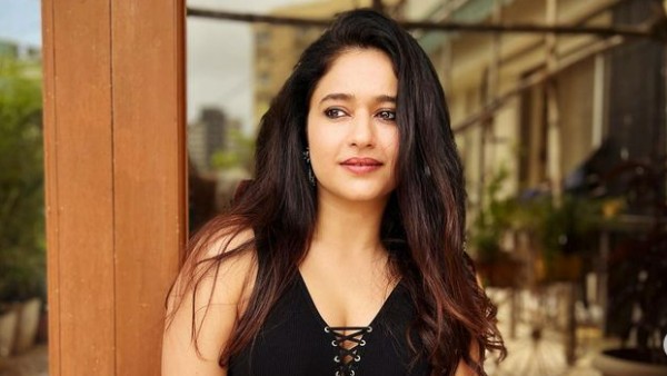 అలా పరిచయం.. హిట్ రాలేదు