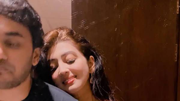  సోషల్ మీడియాలో బిజీగానే