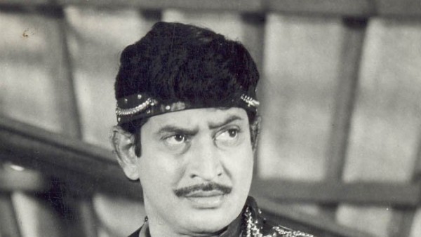 దాదాపు 300 పైగా సినిమాల్లో