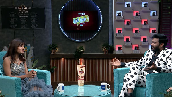 వాసంతి అంటే మేకప్