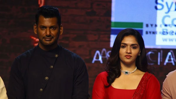 హీరోయిన్ గా సునయన..