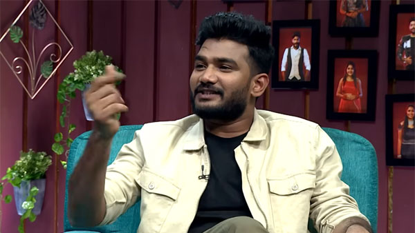 వీళ్లిద్దరితో కొంచెం క్లోజ్..