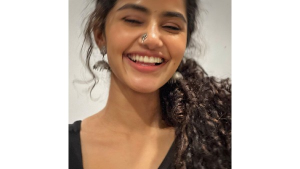 ఆ సినిమా నుంచి తప్పుకున్న బ్యూటి..