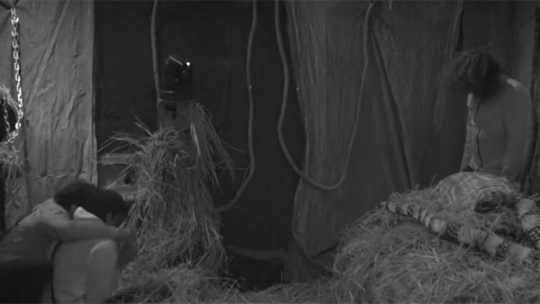 ఎర్రిపప్పలను చేసేది ఇనయా..