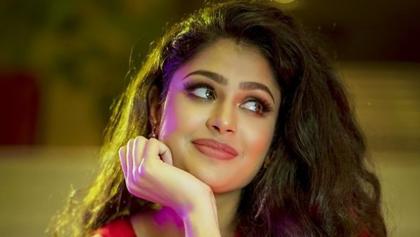 ‘జాతి రత్నాలు’తో పరిచయం