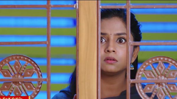 తలుపు తీస్తే విషం తాగి చస్తా..