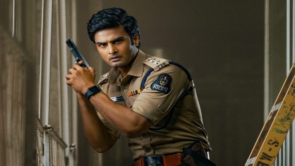  పోలీస్ ఆఫీసర్లుగా..