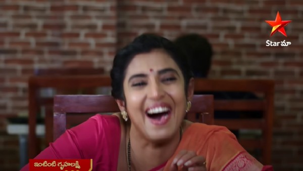 500 నోటుతో తులసి ప్రయోగం