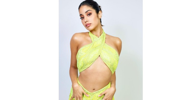 క్రికెటర్ గా జాన్వీ..