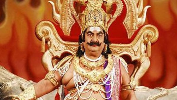 పెద్ద నటుడే తప్పుకున్నారు