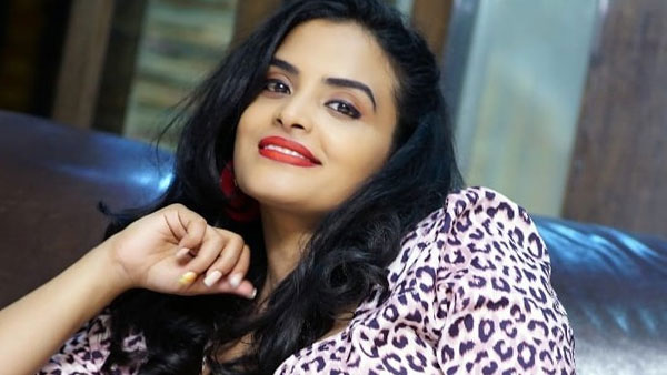 18 పేజెస్‌లో ఫుల్ లెంగ్త్‌లో