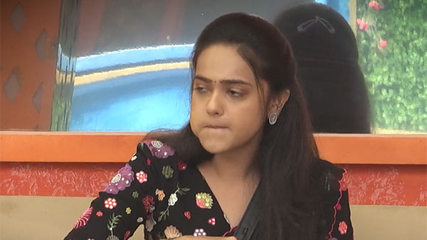 అతడి వెళ్లాక వాళ్లిద్దరితో రచ్చ