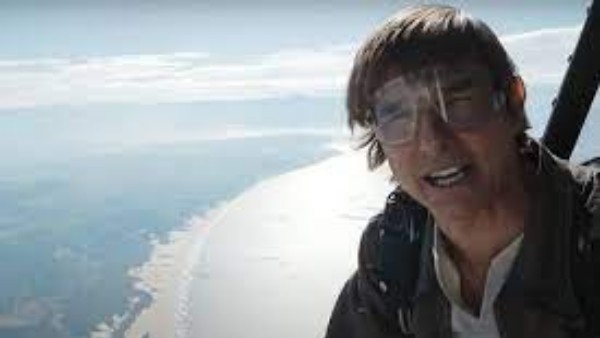 Tom Cruise Jumps Out of Plane video viral and special thanks to fans Tom Cruise Jumps Out of Plane video viral and special thanks to fans