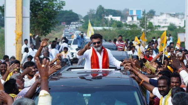 ప్రతి ఆడపడుచుకు నేనున్నాంటూ..