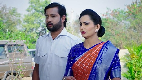 కార్తీక్, దీప ఇంటికి సౌందర్య