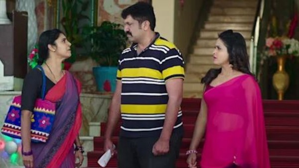 హారతి పళ్లెం లాక్కున్న లాస్య