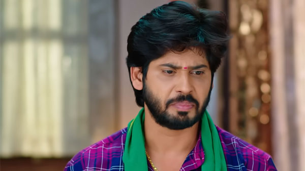 భార్యను చూసి బాధతో..