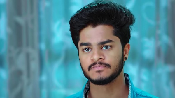 అఖిల్ భవిష్యత్తు కోసం..