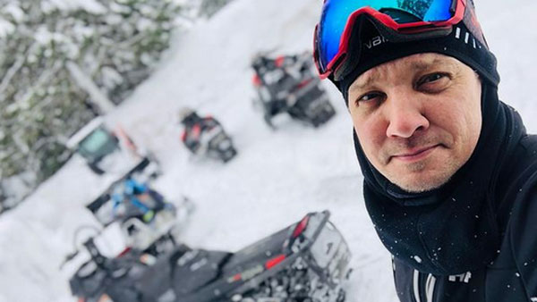 ఎడమ చేయి మణికట్టు..