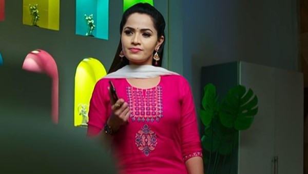 Twist in January 19th 2023 Episode number 1566 in Karthika Deepam serial: 