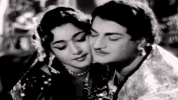 పాత్ర కోసమే చేసినట్లు..