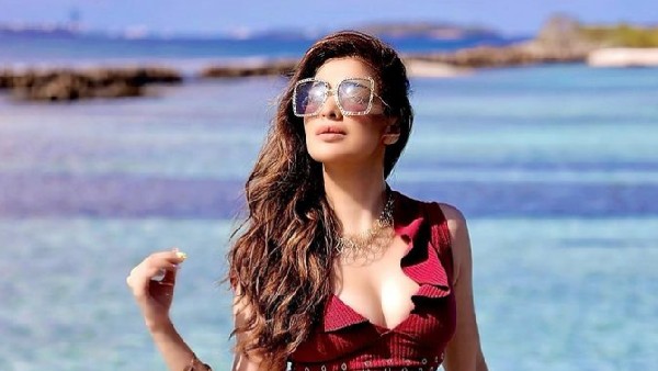 సినిమాలతో హిట్ కానీ..