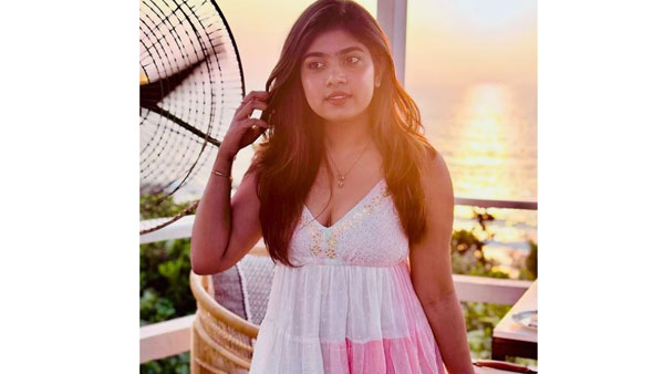 సోషల్ మీడియాలో ఫుల్ బిజీ