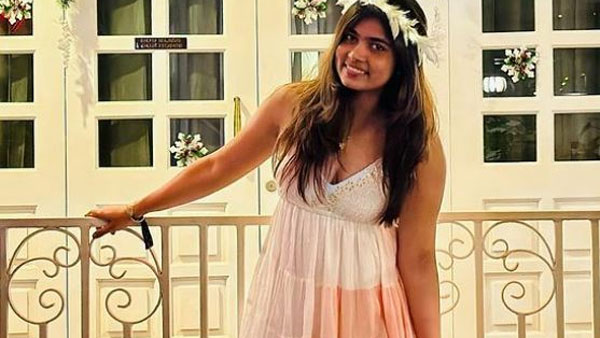  పరువాలను ఆరబోస్తూ రచ్చ