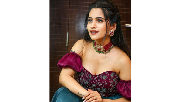 యాంకర్గా మాత్రం సక్సెస్