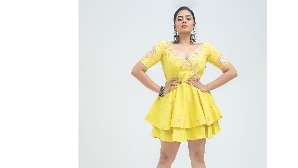 బీబీ జోడీకి హోస్టుగా..