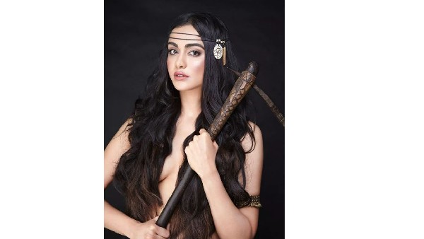 యమ హాట్ పిక్ వదిలిందిగా