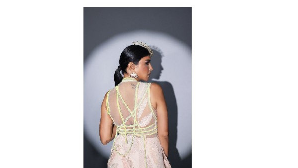 మరోసారి రెచ్చిపోయిన లక్ష్మి