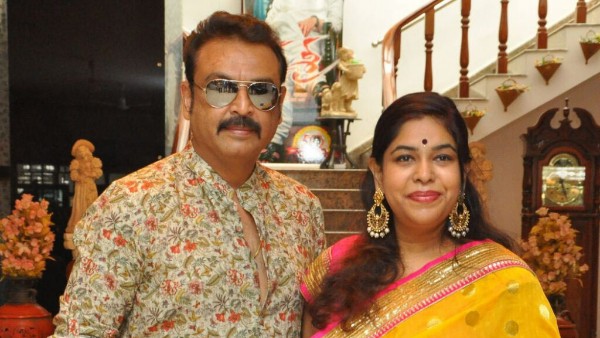 నా తండ్రి పెళ్లికి వెళ్లాలా?