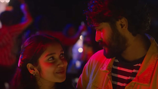 లిప్ లాక్ సీన్లు చేయడం అసౌకర్యంగా