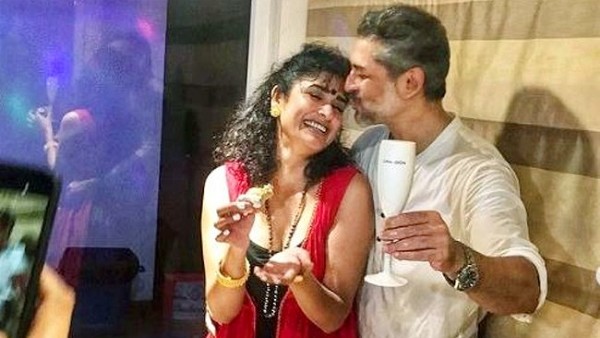 షాకింగ్ లుక్ లో అంజలా