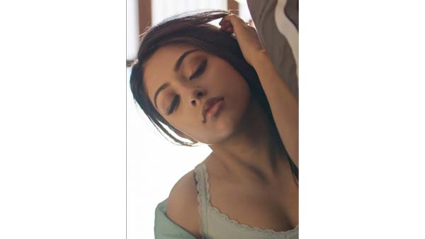 హాట్ ట్రీట్‌లో గీతను దాటేస్తూ