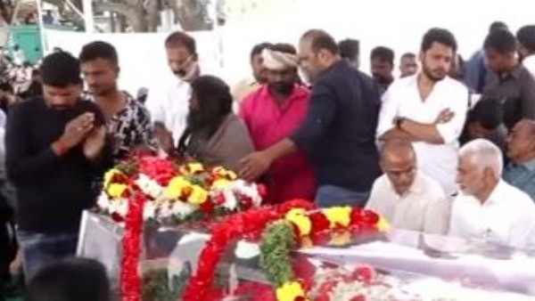 బాలకృష్ణ వద్దకు వెళ్లి..