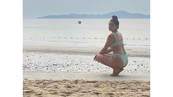 బికినీ అందాలతో స్టన్నింగ్