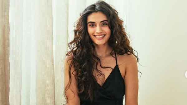 ఈ బ్యూటీకి బెస్ట్ అవార్డు ఇవ్వవచ్చు