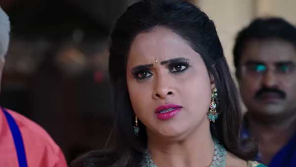 లాస్యకు గాయత్రి పంచ్ వేస్తూ