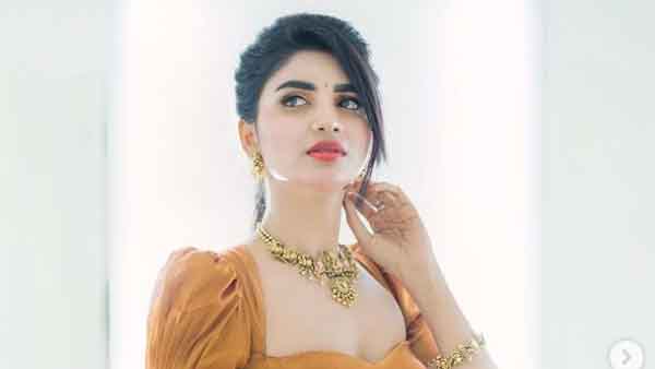 వాటిలో కూడా వర్ష సందడి