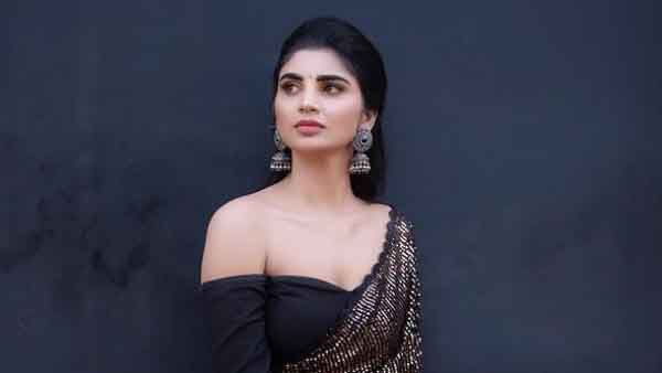 నటిగా వచ్చి ఫుల్ పాపులర్