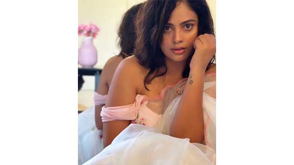 సోషల్ మీడియాలో బిజీగానే