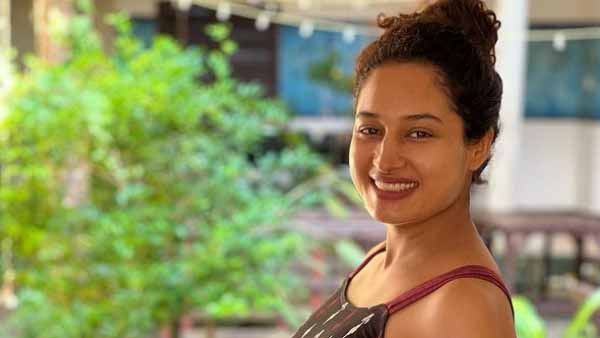 వరుసగా ఆఫర్లు.. అన్నింట్లో