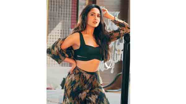 ప్రగ్యా అందాల బీభత్సం