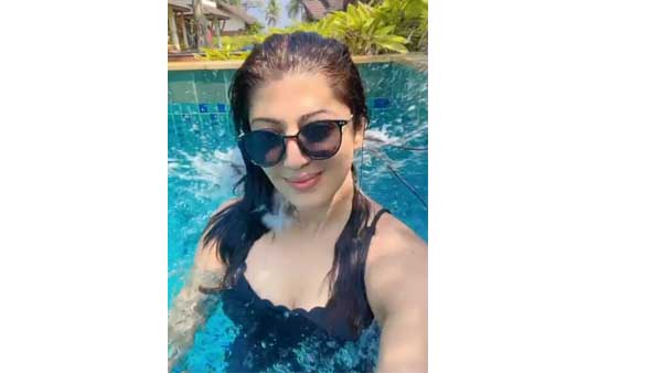 అందాలను ఆరబోస్తూ రచ్చ