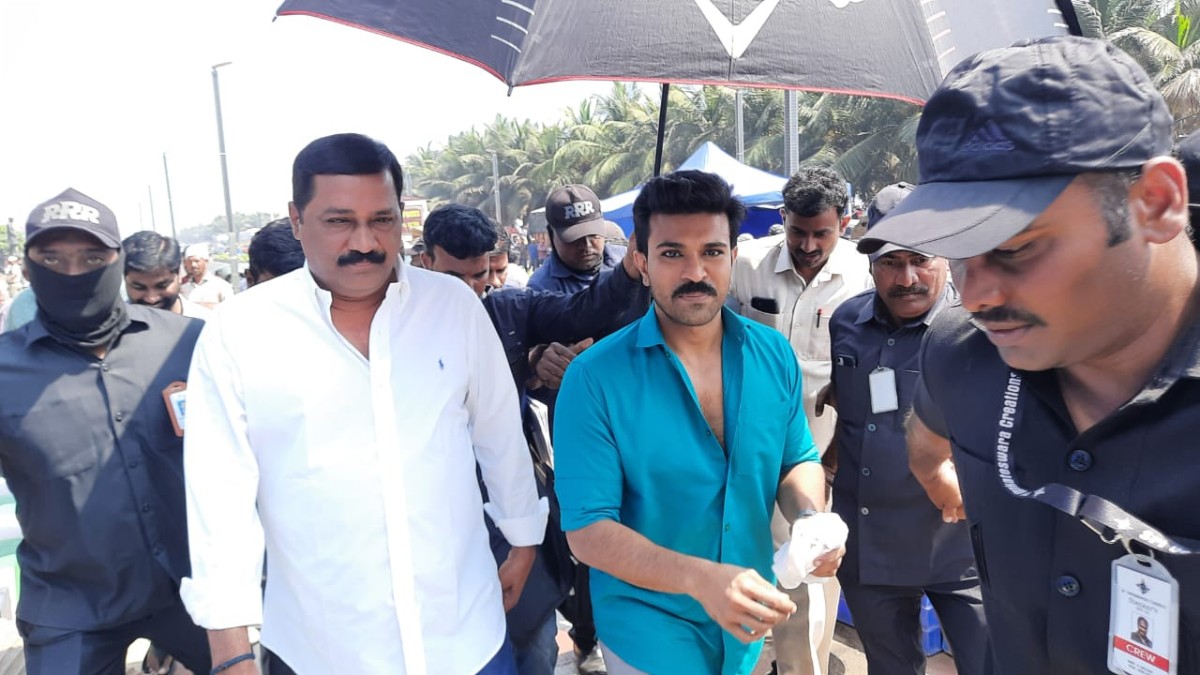 TDP MLA Ganta Srinivasa Rao Met Ram Charan at RC15 Sets